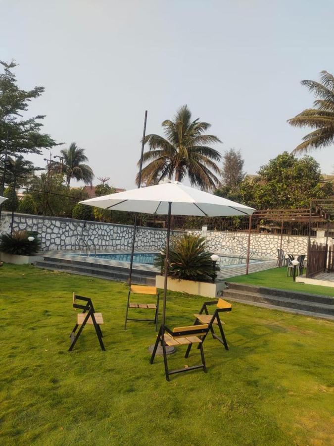 Glass House With Pvt Pool By Miracle Resort & Villa Lonavala Esterno foto