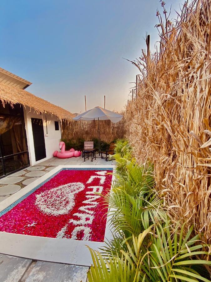 Glass House With Pvt Pool By Miracle Resort & Villa Lonavala Esterno foto
